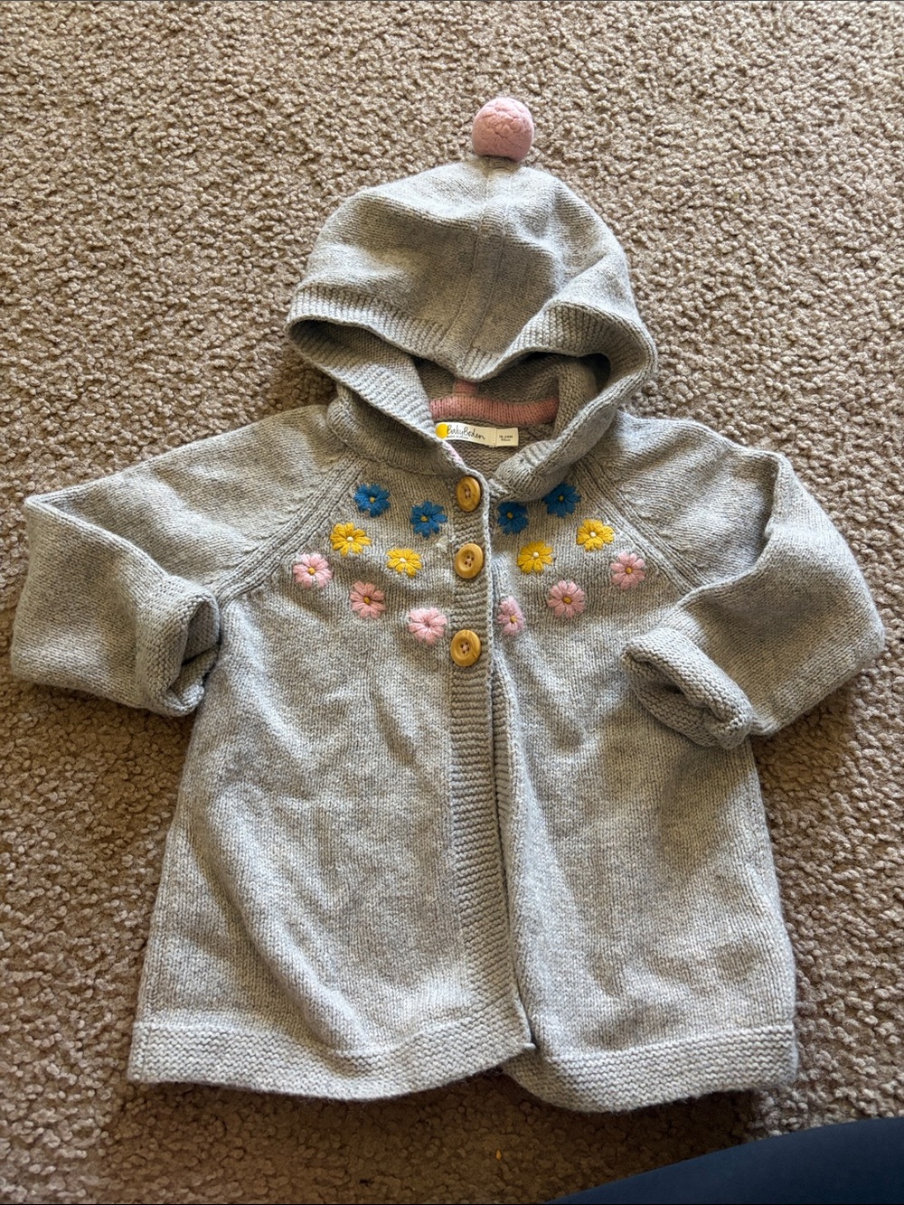 B62 Baby Boden 18-24Cozy Gray Hooded Knit Cardigan with Floral Embroidery